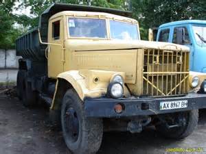 Управление раздаточной коробкой и опрокидывающим механизмом автомобиля КрАЗ-256Б1 для КрАЗ 256