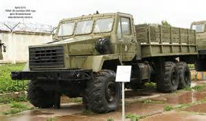 Купить Кран пневматический управления раздаточной коробки автомобиля МАЗ-509А и привода управления механизмом подъема платформы автомобиля МАЗ-5549