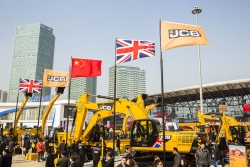 В Шанхае успешно финишировала очередная выставка спецтехники Bauma China 2014